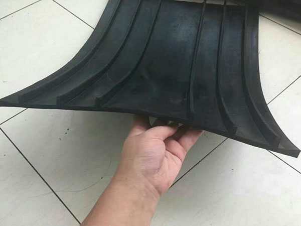 背貼式止水帶圖片2 背貼式止水帶圖片2